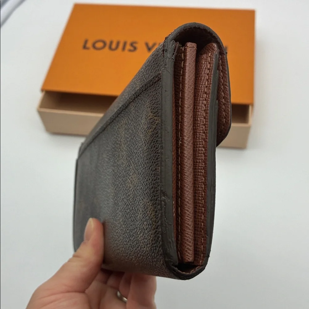 Louis Vuitton Brown Sarah envelope style Monogram Women's Wallet with box
